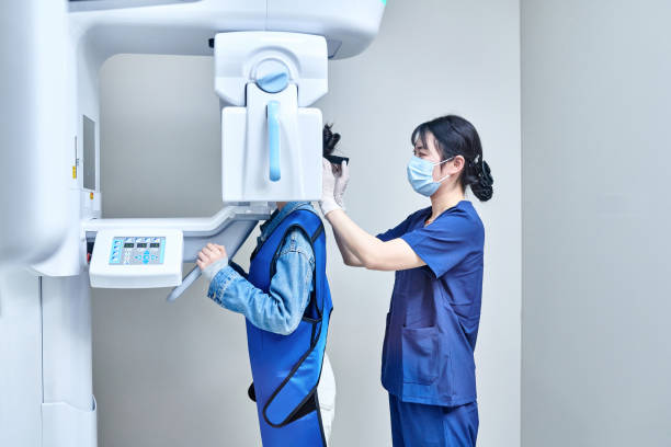 Best Emergency Tooth Extraction in Serenada, TX