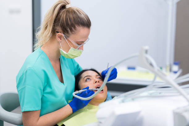 Best Emergency Tooth Extraction in Serenada, TX